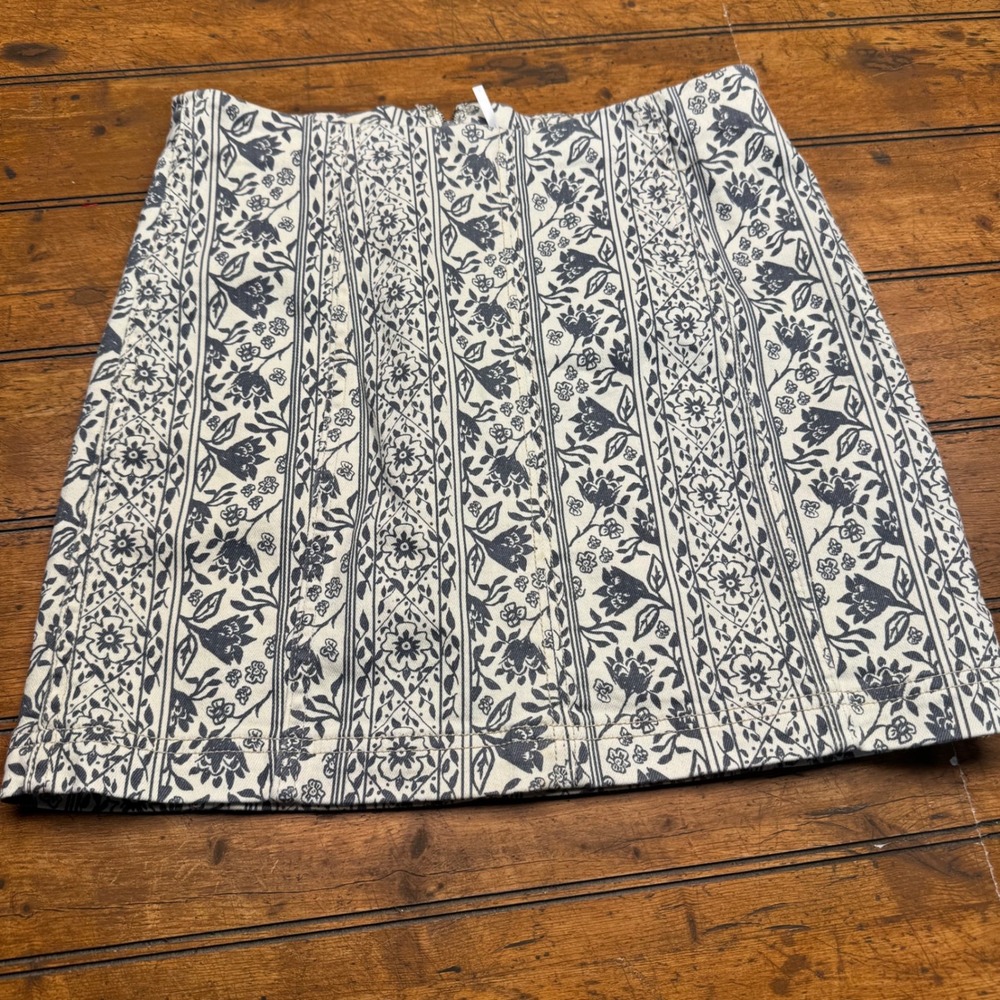 Free People Floral‎ Print Mini Skirt Blue White Boho Festival Size 6